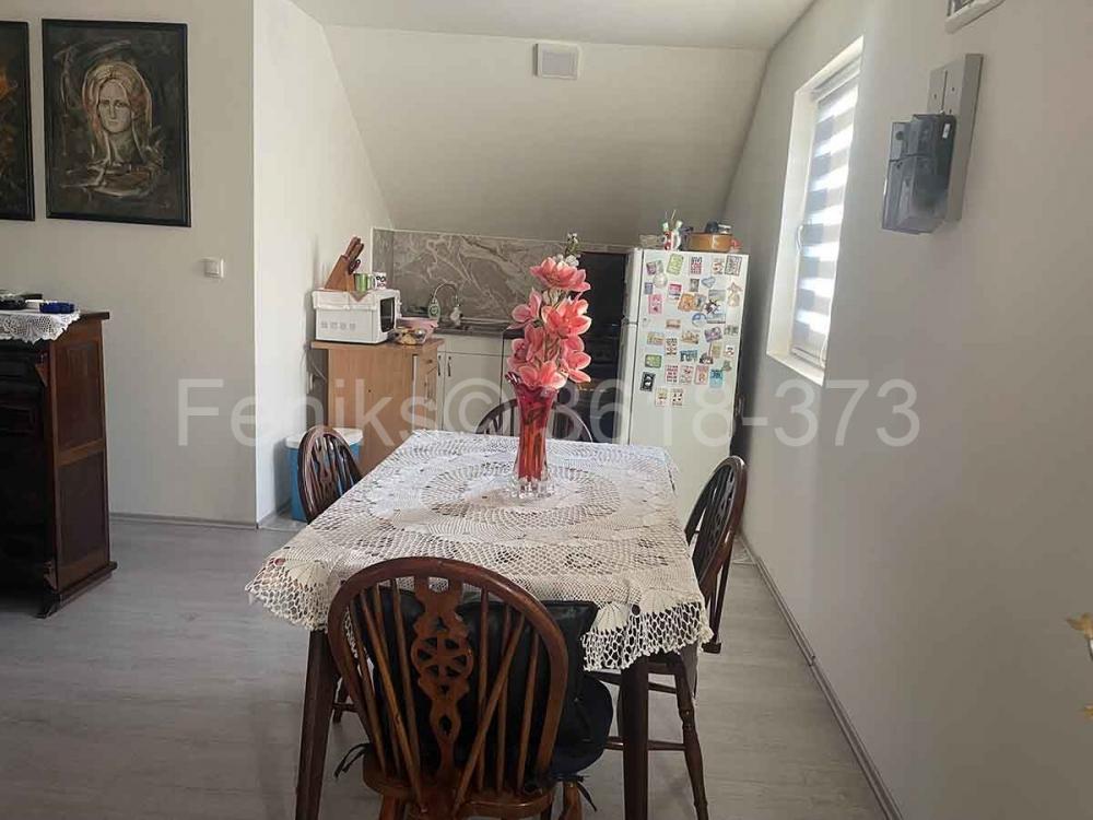 Stan na prodaju u Beogradu, Surčin, trosoban, 94m2, cena 145000 evra