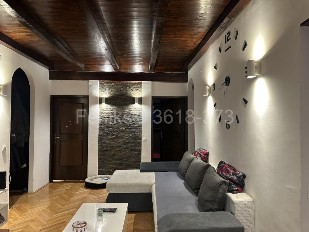 Stan na prodaju u Beogradu, Đeram pijaca, troiposoban, 81m2, cena 300000 evra