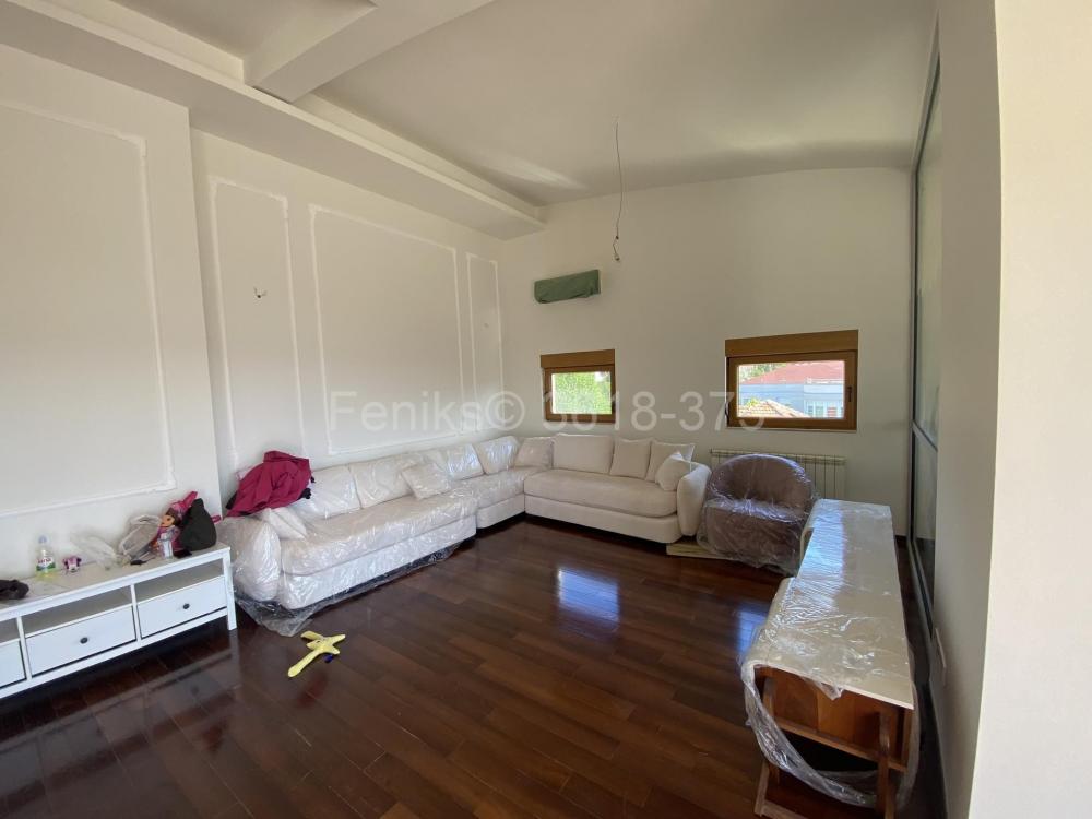 Stan na prodaju u Beogradu, Pašino brdo, 205m2, cena 721000 evra