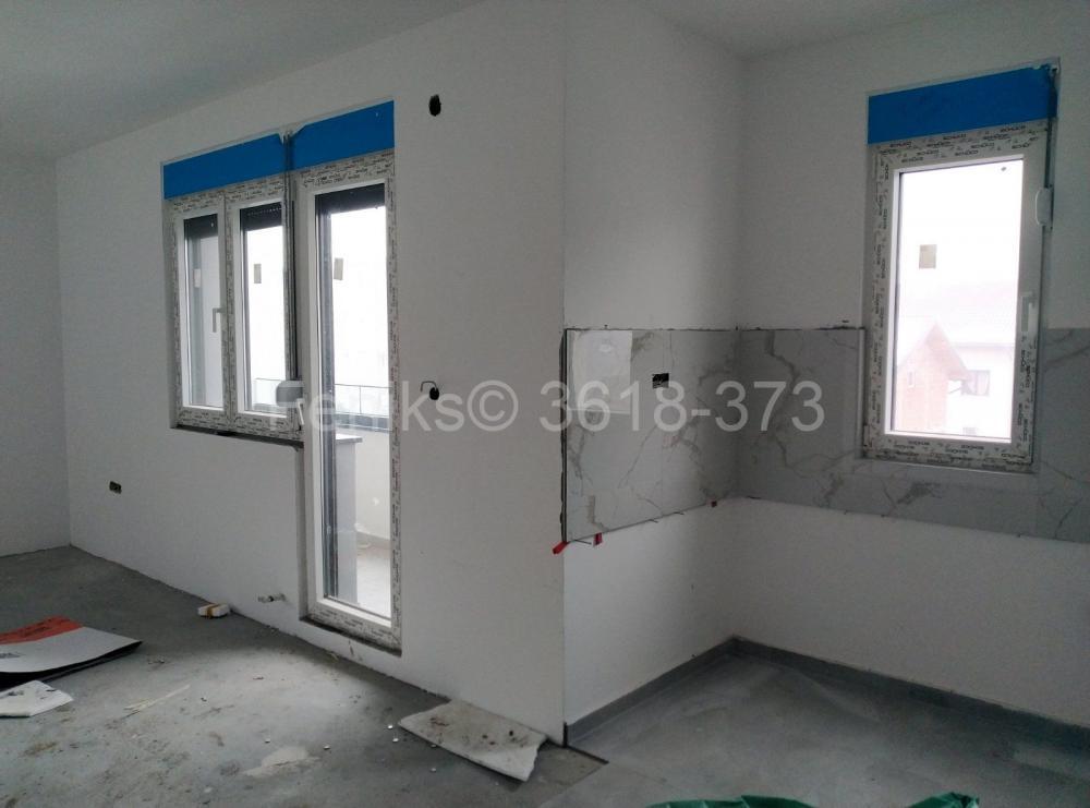 Stan na prodaju u Beogradu, Ledine, trosoban, 61m2, cena 142000 evra