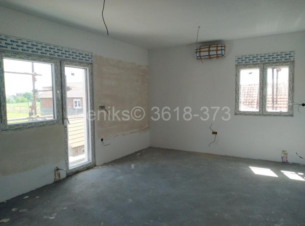 Stan na prodaju u Beogradu, Surčin, dvoiposoban, 53m2, cena 104000 evra