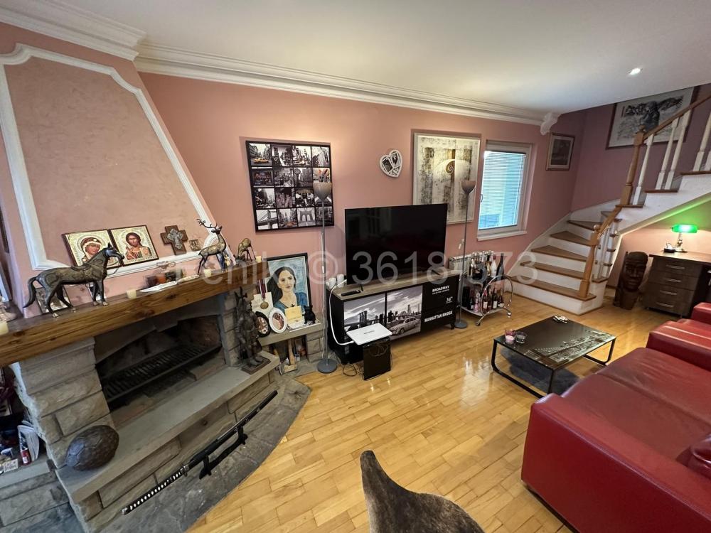 Stan na prodaju u Beogradu, Banovo brdo, 245m2, cena 637000 evra