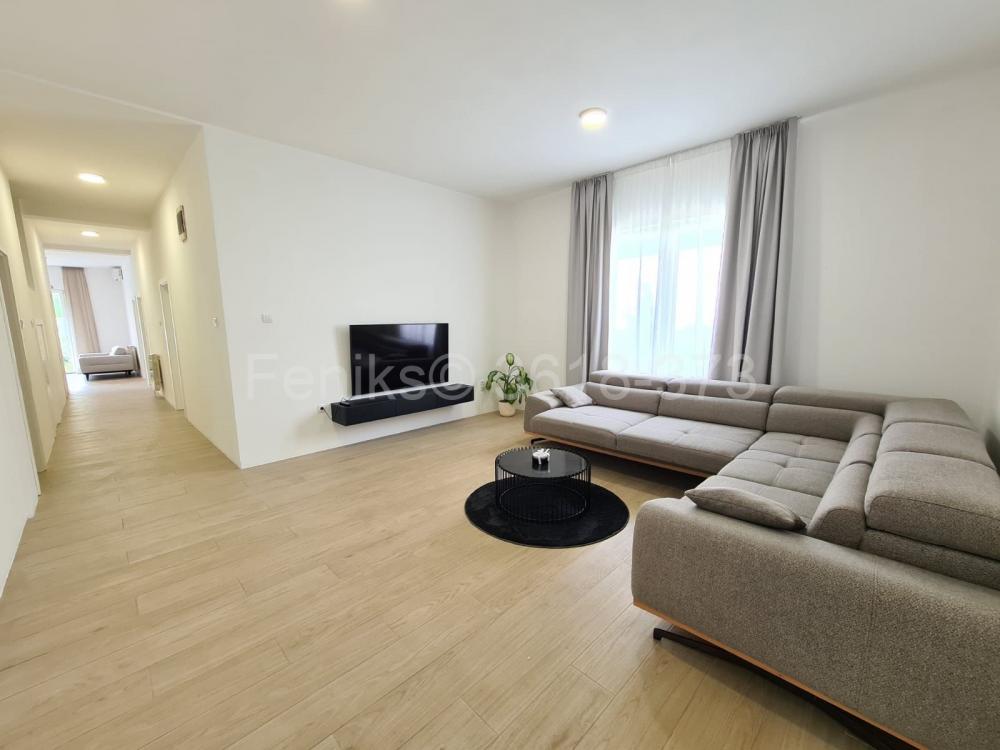 Stan na prodaju u Beogradu, Dedinje, 220m2, cena 950000 evra