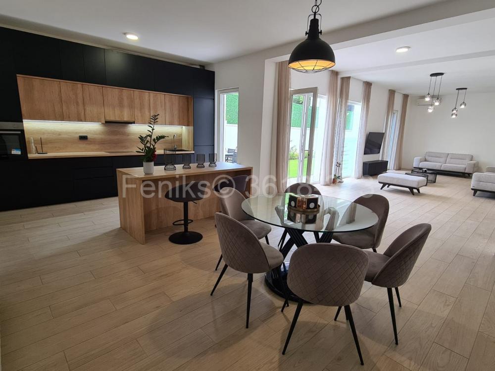 Stan na prodaju u Beogradu, Dedinje, 220m2, cena 950000 evra