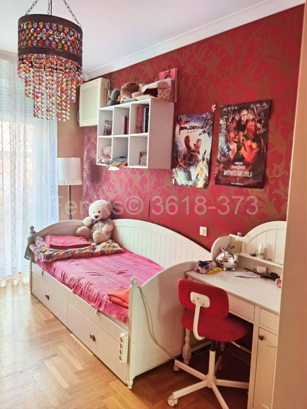 Stan na prodaju u Beogradu, Đeram pijaca, trosoban, 111m2, cena 335000 evra