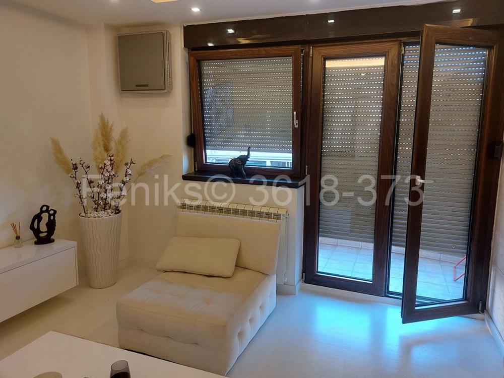 Stan na prodaju u Beogradu, Vračar (Hram), dvosoban, 60m2, cena 269000 evra