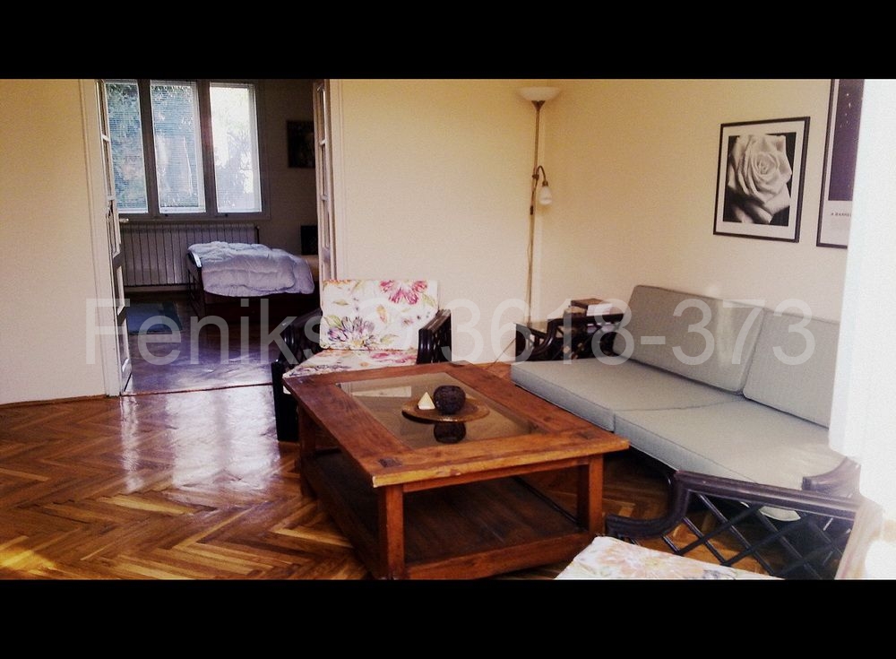 Stan na prodaju u Beogradu, Autokomanda, dvoiposoban, 70m2, cena 285000 evra