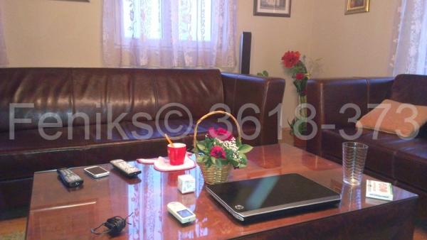 Stan na prodaju u Beogradu, Petlovo brdo, troiposoban, 130m2, cena 230000 evra