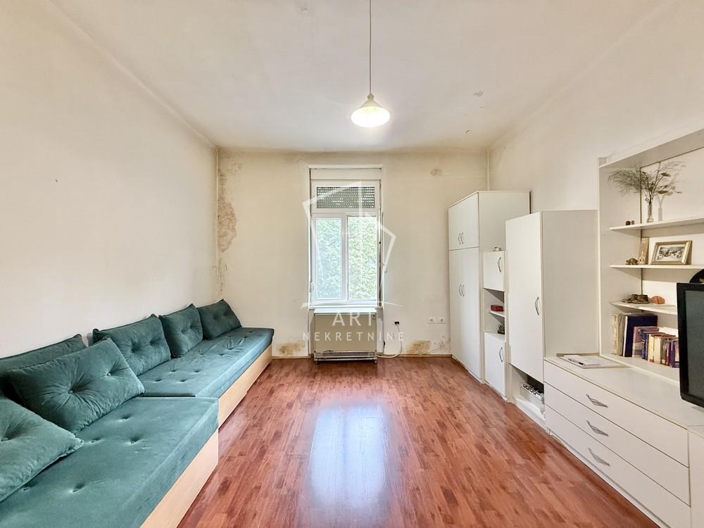 Stan na prodaju u Beogradu, Stari grad, dvosoban, 54m2, cena 160000 evra