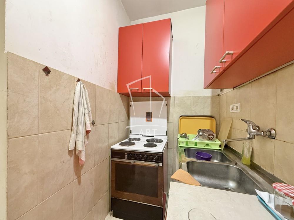 Stan na prodaju u Beogradu, Stari grad, dvosoban, 54m2, cena 160000 evra