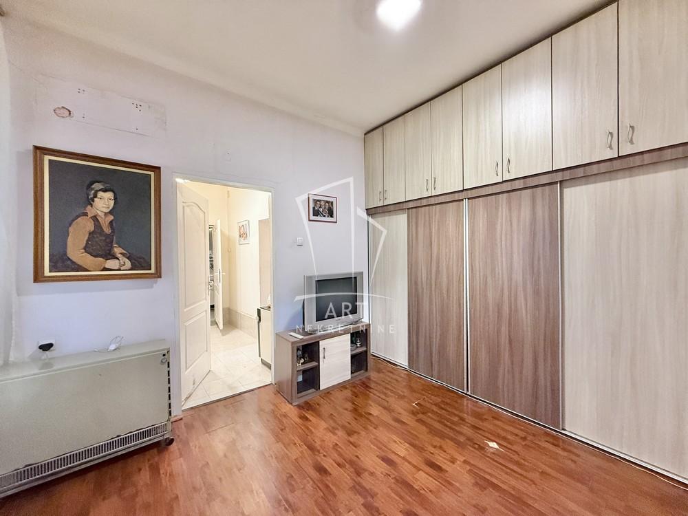 Stan na prodaju u Beogradu, Stari grad, dvosoban, 54m2, cena 160000 evra