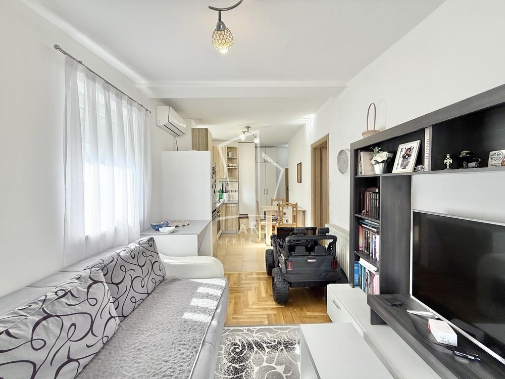 Stan na prodaju u Beogradu, Mirijevo, dvosoban, 38m2, cena 110000 evra