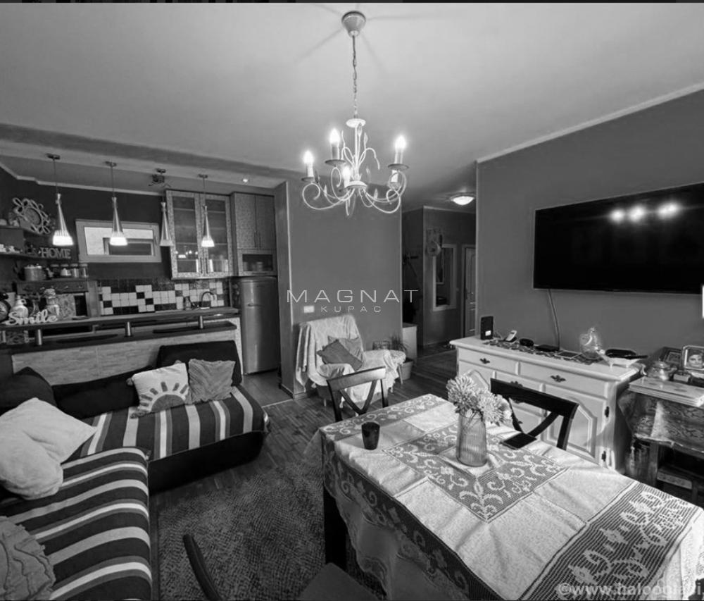 Stan na prodaju u Beogradu, Voždovac, trosoban, 70m2, cena 217000 evra