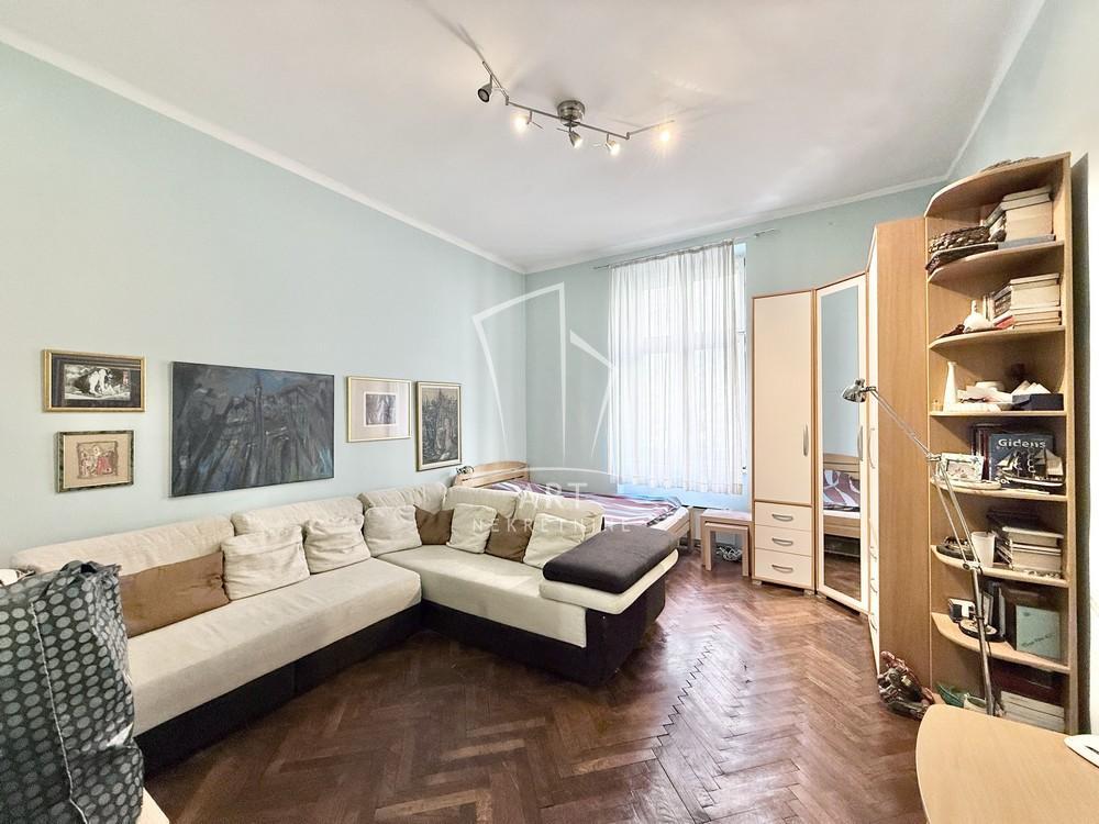 Stan na prodaju u Beogradu, Stari grad, trosoban, 77m2, cena 280000 evra