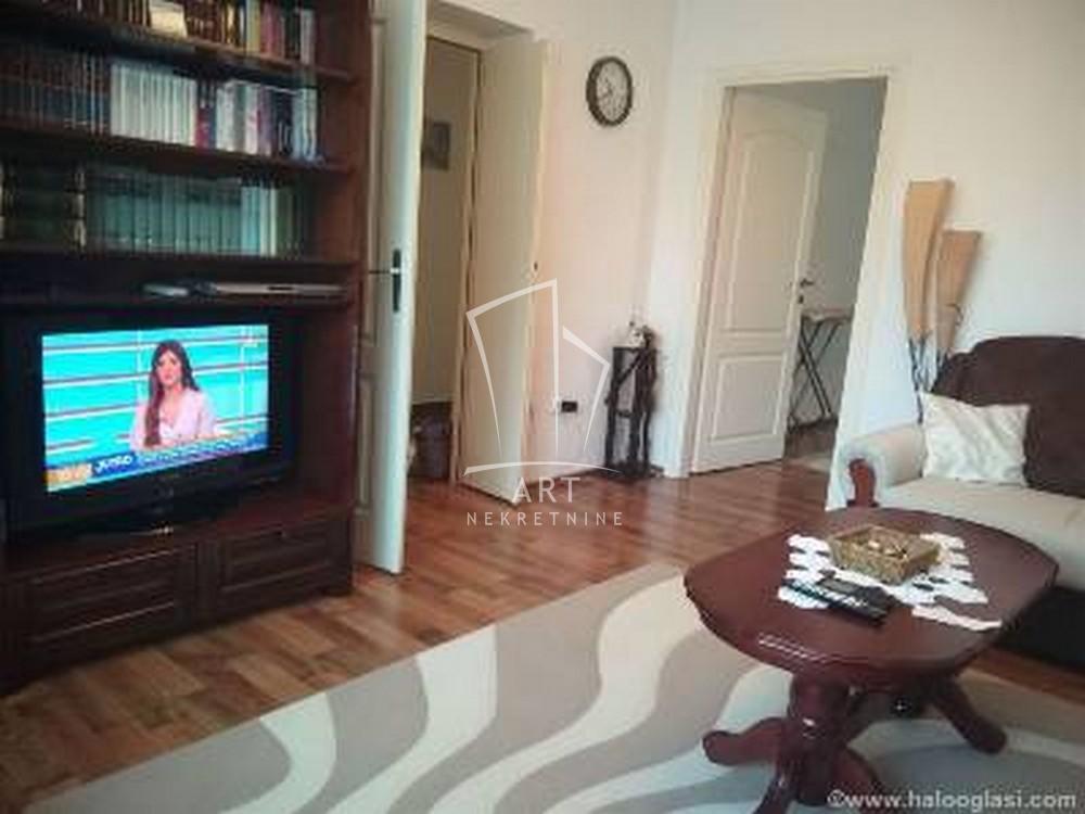 Stan na prodaju u Beogradu, Novi Grad, cetvorosoban, 105m2, cena 268300 evra