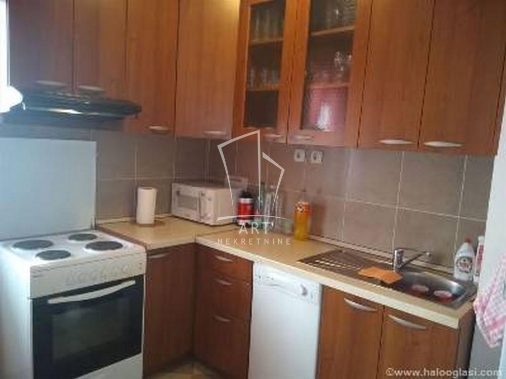 Stan na prodaju u Beogradu, Novi Grad, cetvorosoban, 105m2, cena 268300 evra