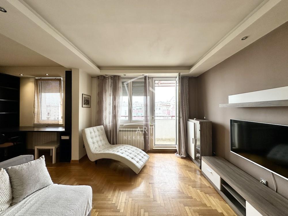 Stan na prodaju u Beogradu, Novi Beograd blok 22, dvosoban, 65m2, cena 249900 evra