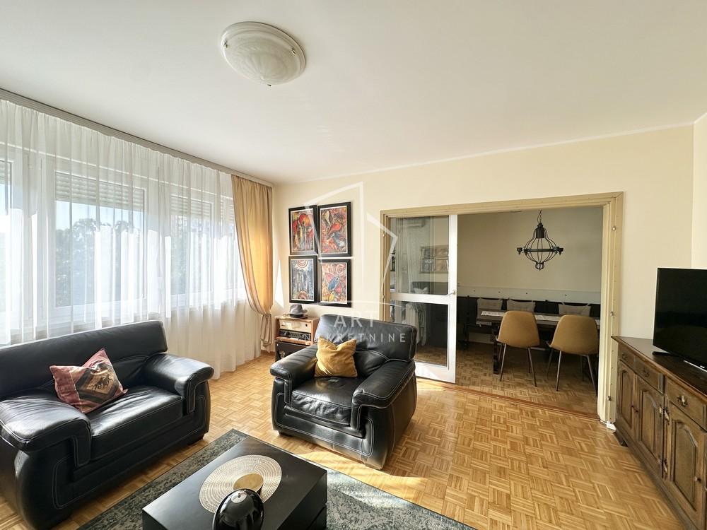 Stan na prodaju u Beogradu, Mirijevo, dvosoban, 60m2, cena 180000 evra