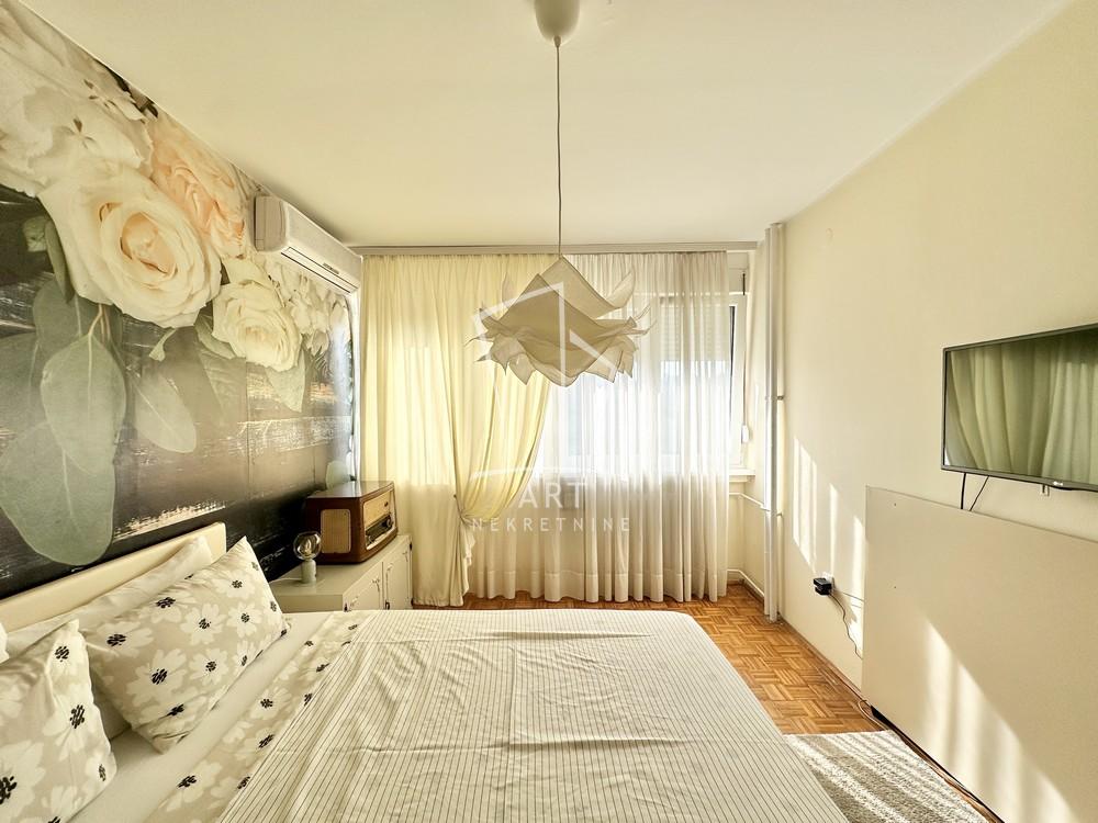 Stan na prodaju u Beogradu, Mirijevo, dvosoban, 60m2, cena 180000 evra