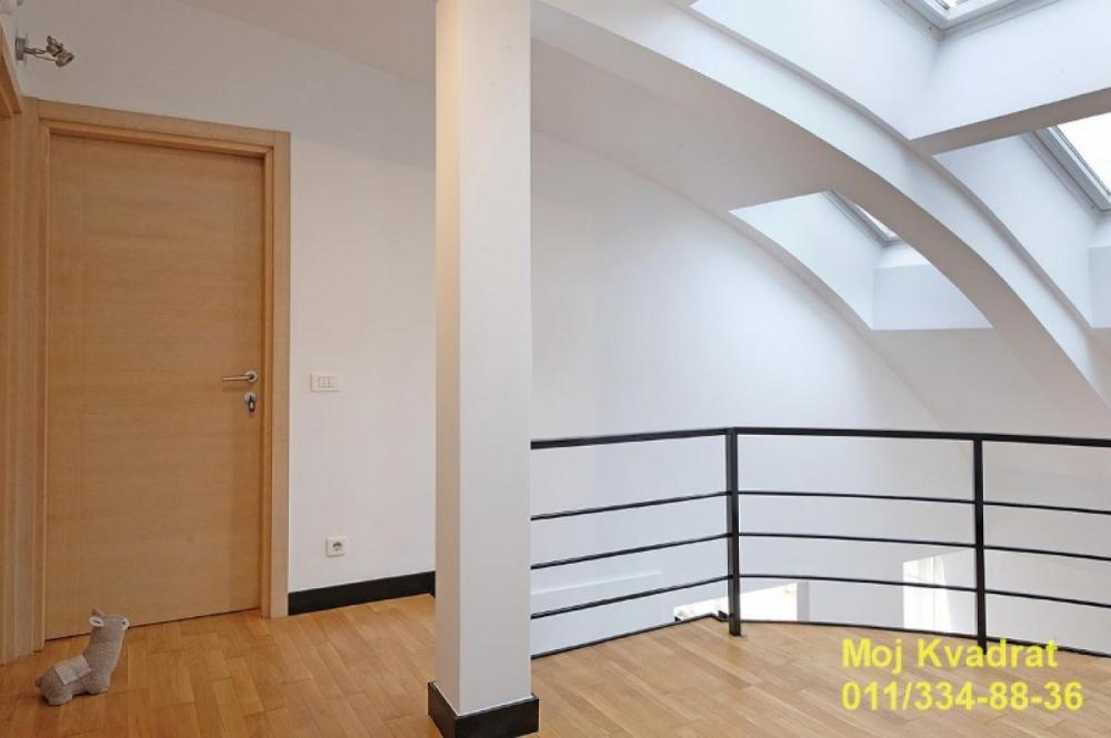 Stan na prodaju u Beogradu, Vračar (Hram), cetvorosoban, 130m2, cena 700000 evra