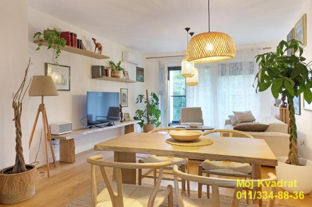 Stan na prodaju u Beogradu, Gornji grad, dvosoban, 57m2, cena 195000 evra