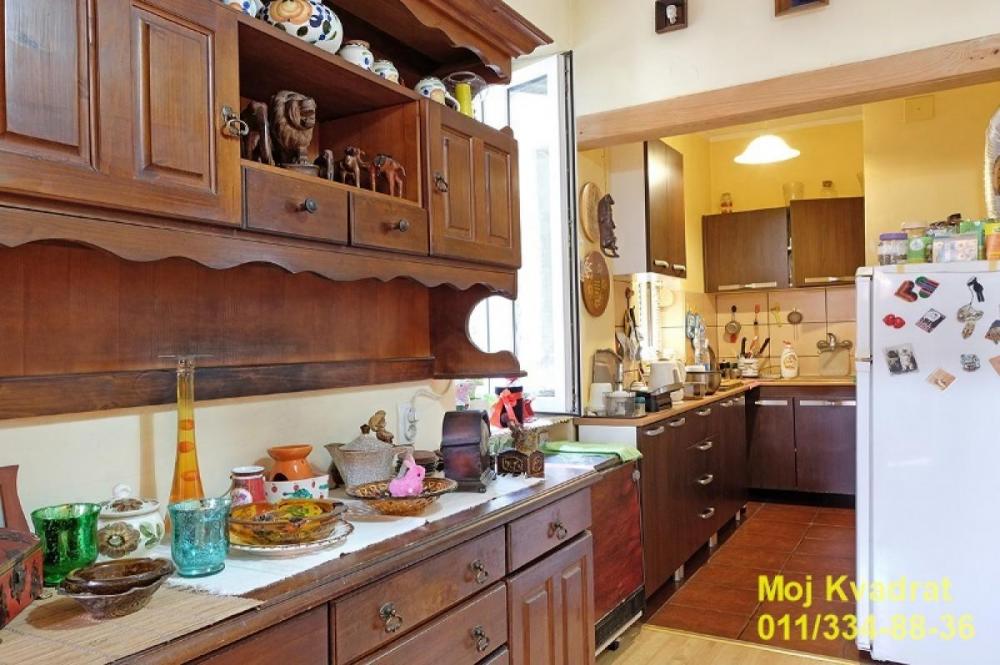 Stan na prodaju u Beogradu, Terazije, trosoban, 88m2, cena 450000 evra