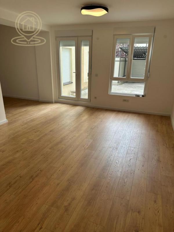 Stan na prodaju u Beogradu, Karaburma, dvosoban, 55m2, cena 150000 evra