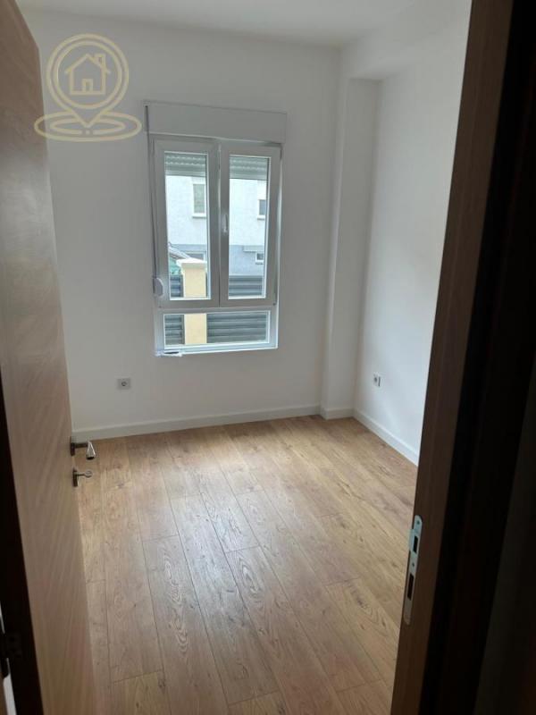 Stan na prodaju u Beogradu, Karaburma, jednoiposoban, 35m2, cena 79200 evra