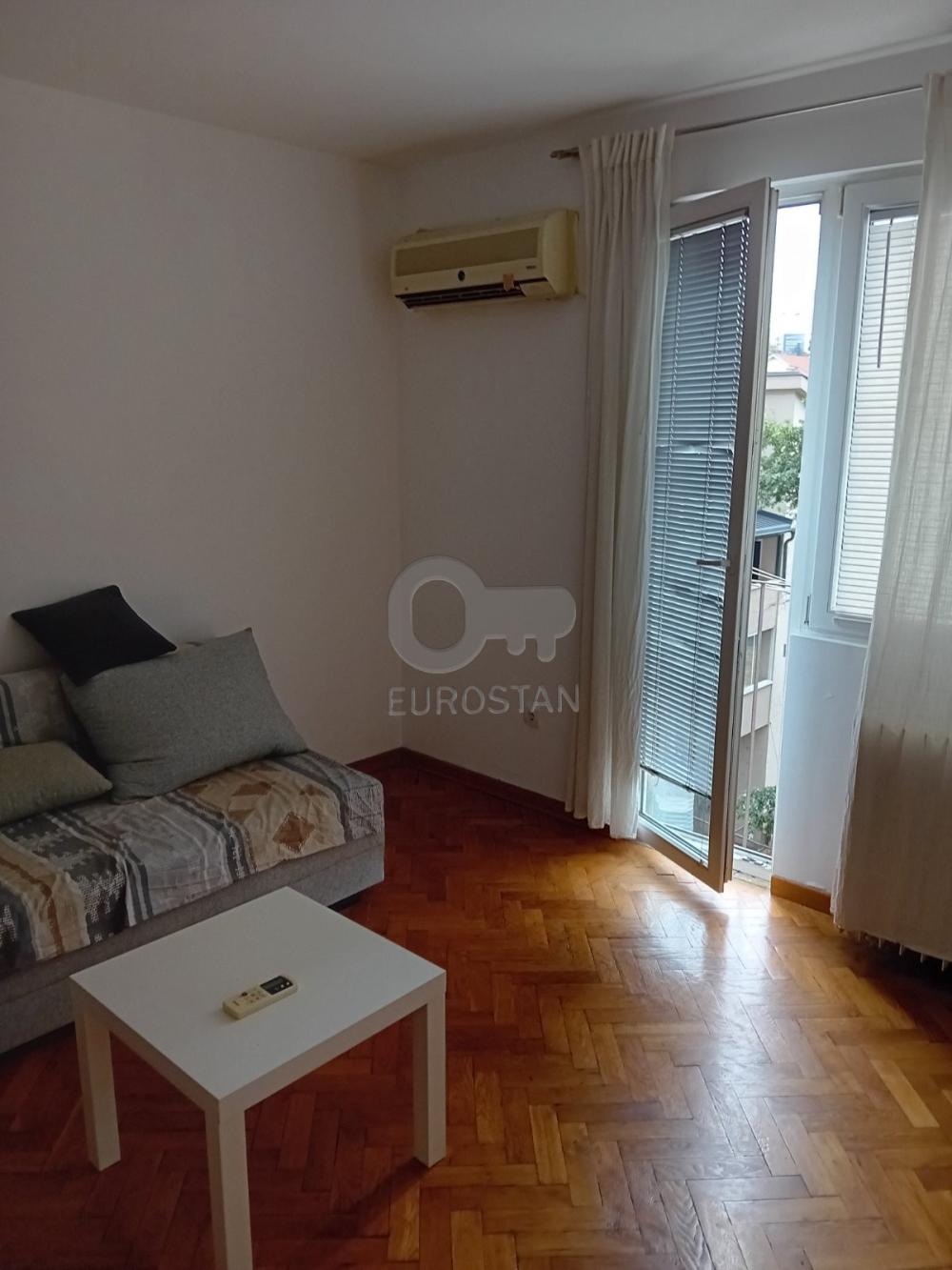 Stan na prodaju u Beogradu, Autokomanda, jednosoban, 31m2, cena 136000 evra