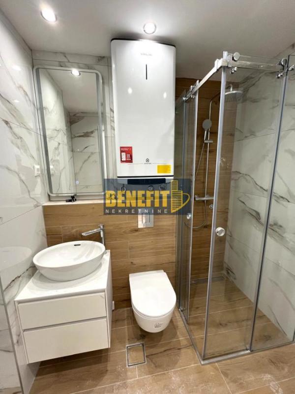 Stan na prodaju u Beogradu, Novi Beograd blok 65, jednosoban, 27m2, cena 133000 evra