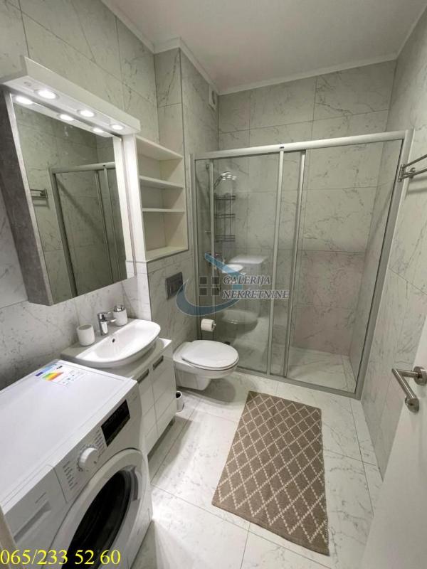Stan na prodaju u Beogradu, Zvezdara, trosoban, 60m2, cena 233000 evra
