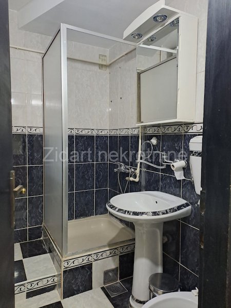 Stan na prodaju u Beogradu, Borča, dvosoban, 54m2, cena 120900 evra