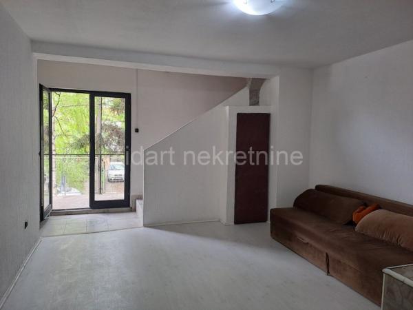 Stan na prodaju u Beogradu, Borča, dvosoban, 54m2, cena 120900 evra