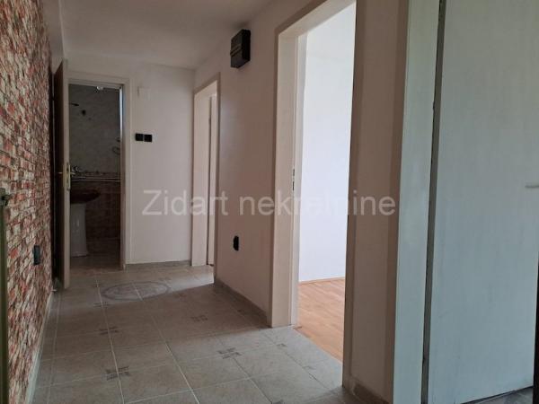 Stan na prodaju u Beogradu, Borča, dvosoban, 54m2, cena 120900 evra