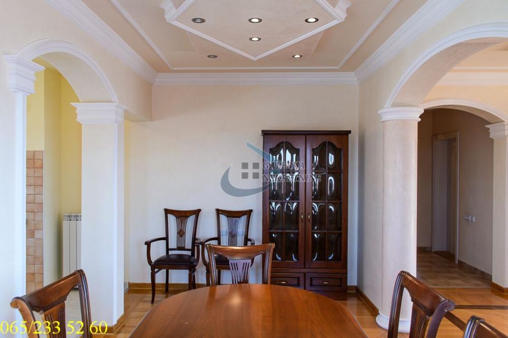 Stan na prodaju u Beogradu, Voždovac, cetvorosoban, 99m2, cena 247500 evra