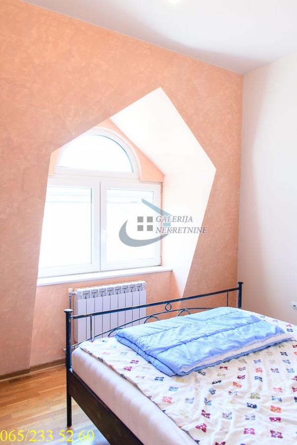 Stan na prodaju u Beogradu, Voždovac, cetvorosoban, 99m2, cena 247500 evra