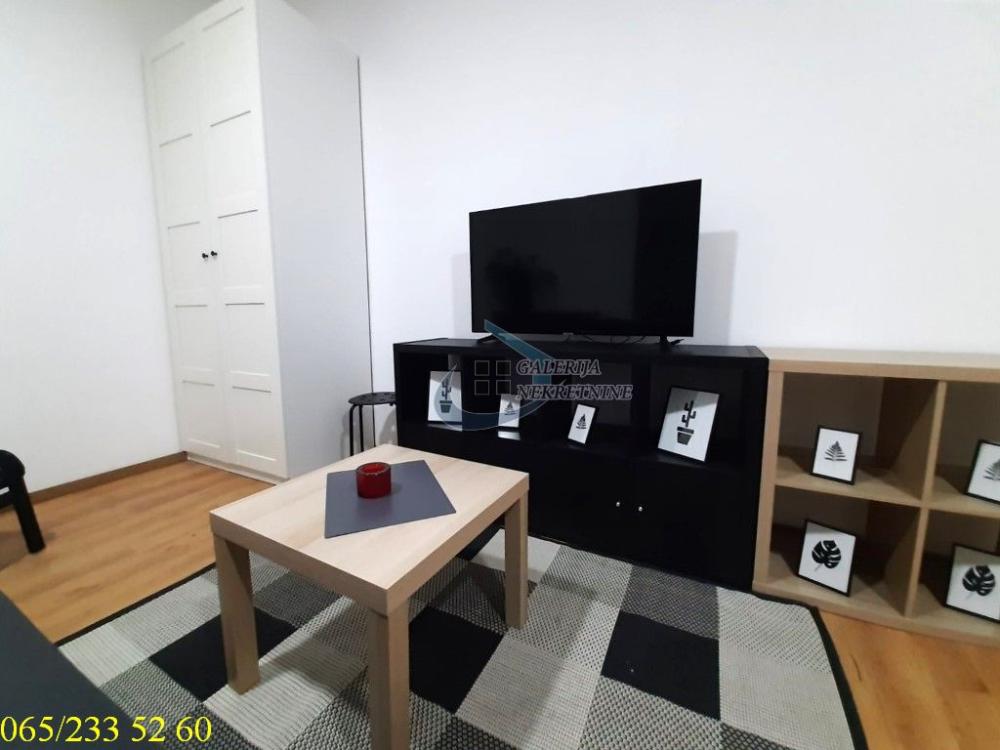 Stan na prodaju u Beogradu, Zvezdara, dvosoban, 43m2, cena 135000 evra