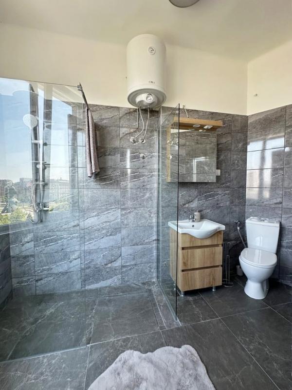 Stan na prodaju u Beogradu, Beograd (centar), trosoban, 71m2, cena 340000 evra
