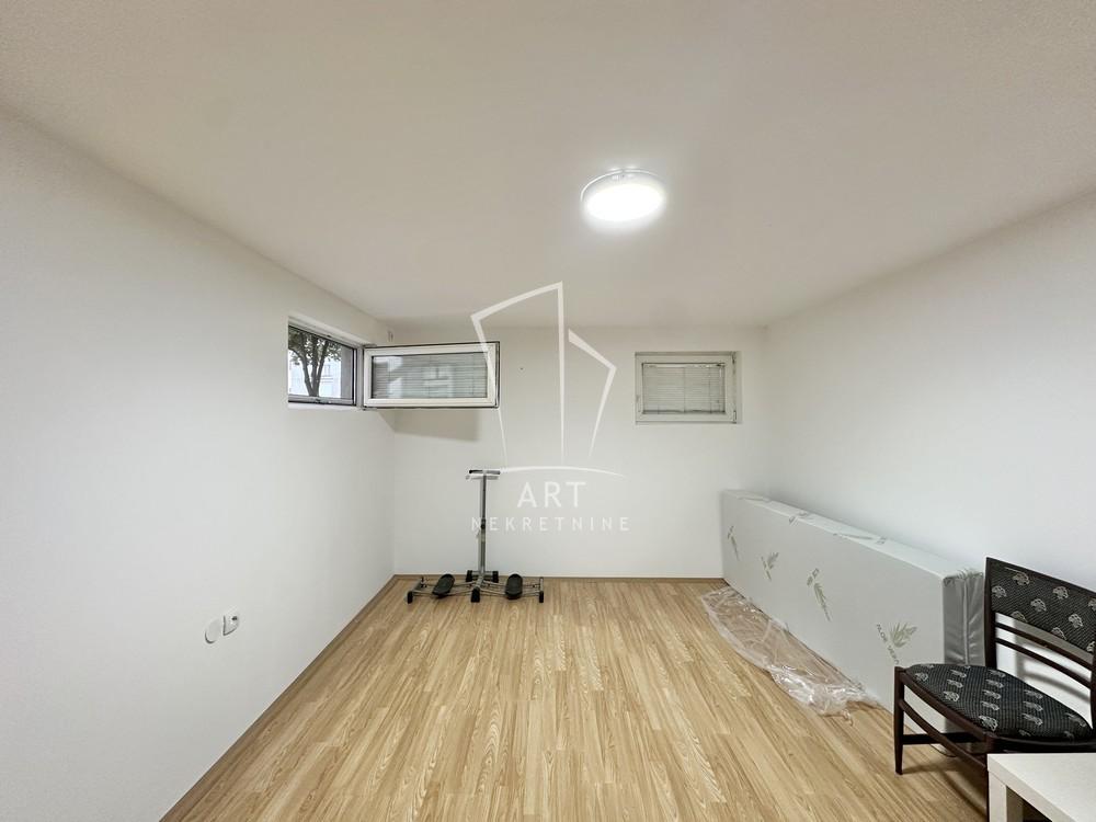 Stan na prodaju u Beogradu, Zemun, jednoiposoban, 45m2, cena 59900 evra
