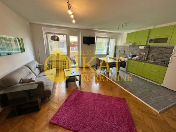 Stan na prodaju u Beogradu, Vukov spomenik, dvosoban, 60m2, cena 240000 evra