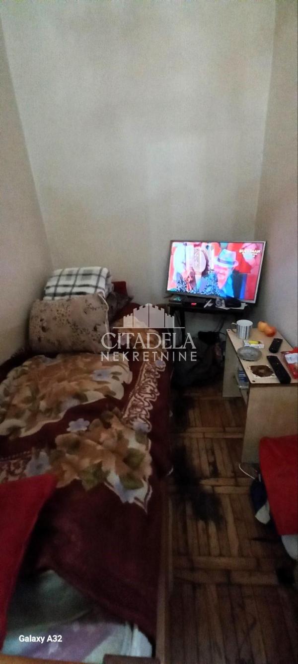 Stan na prodaju u Beogradu, Rakovica, dvoiposoban, 42m2, cena 82800 evra