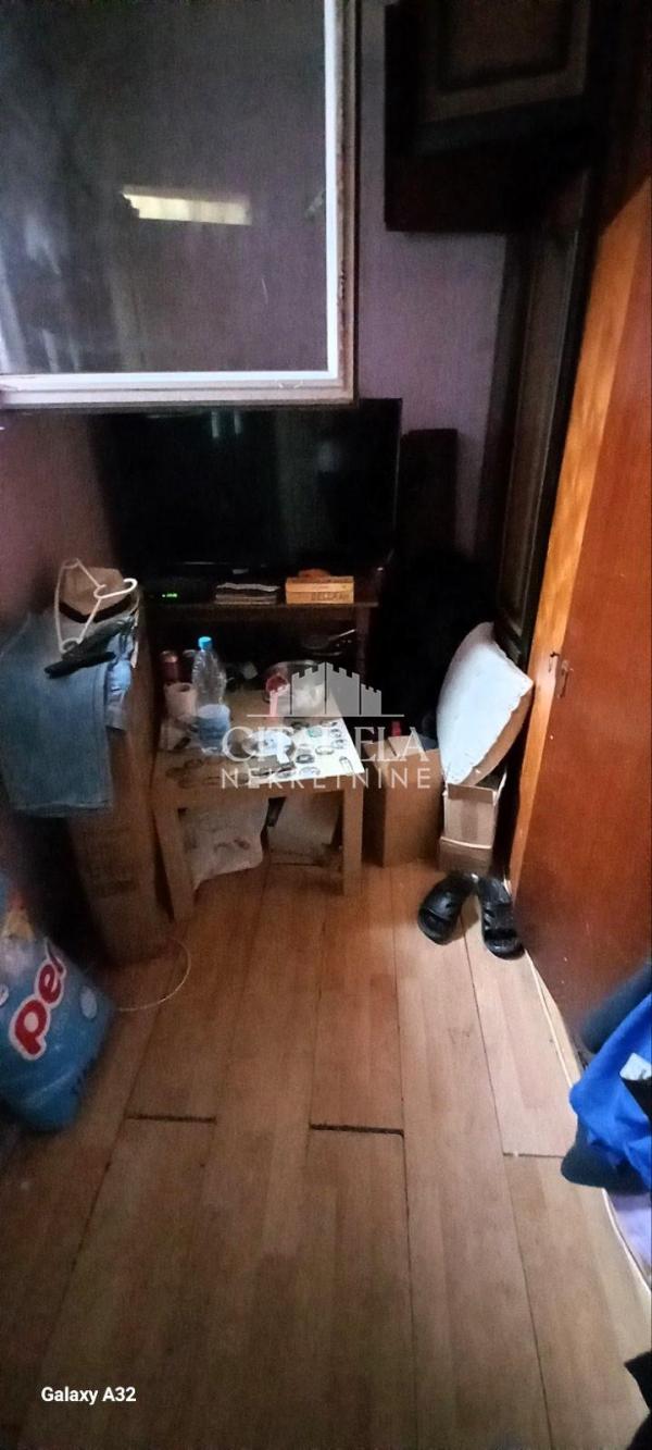 Stan na prodaju u Beogradu, Rakovica, dvoiposoban, 42m2, cena 82800 evra