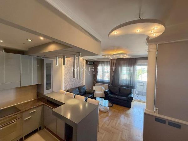 Stan na prodaju u Beogradu, Crveni Krst, dvoiposoban, 61m2, cena 339900 evra