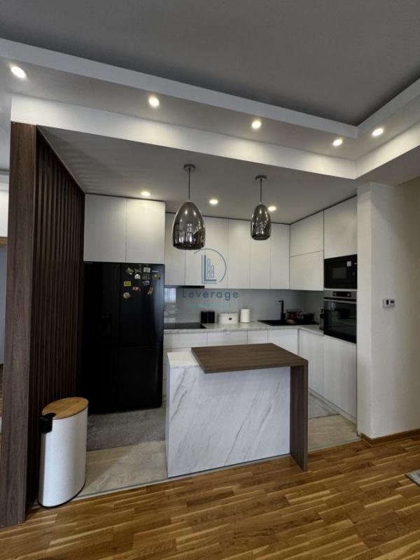 Stan na prodaju u Beogradu, Kaluđerica, cetvorosoban, 76m2, cena 178000 evra