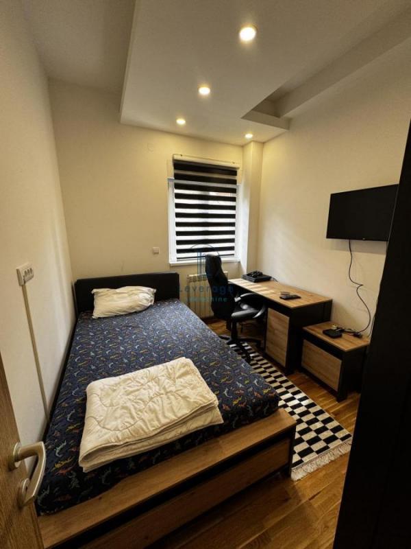 Stan na prodaju u Beogradu, Kaluđerica, cetvorosoban, 76m2, cena 178000 evra