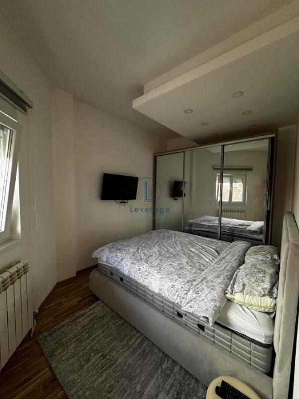 Stan na prodaju u Beogradu, Kaluđerica, cetvorosoban, 76m2, cena 178000 evra