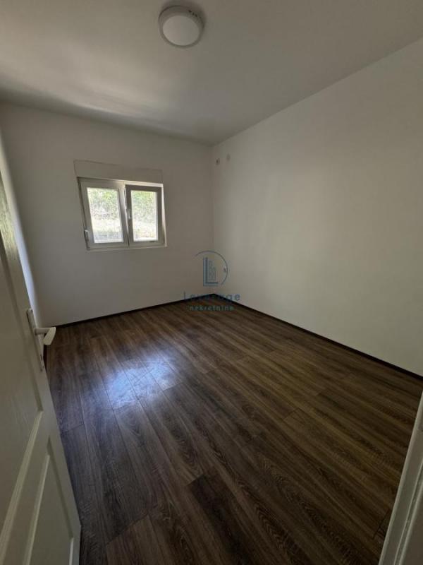 Stan na prodaju u Beogradu, Kaluđerica, jednoiposoban, 30m2, cena 51000 evra