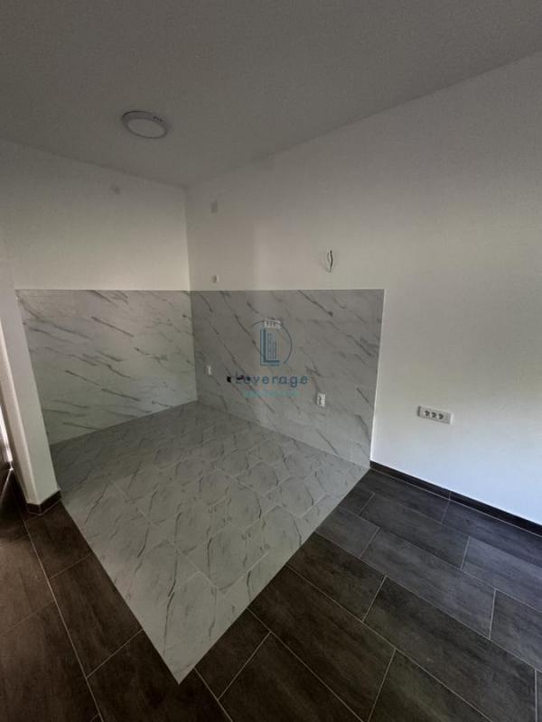 Stan na prodaju u Beogradu, Kaluđerica, jednoiposoban, 30m2, cena 51000 evra