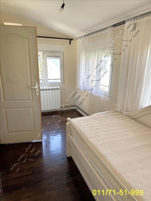 Stan na prodaju u Beogradu, Karaburma, trosoban, 73m2, cena 139800 evra