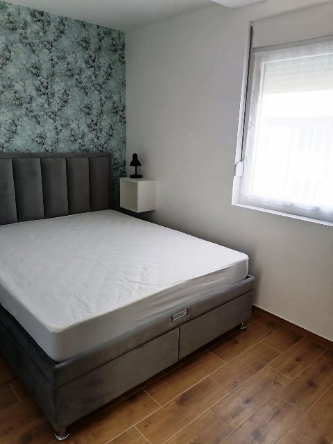 Stan na prodaju u Beogradu, Ledine, dvoiposoban, 58m2, cena 159900 evra